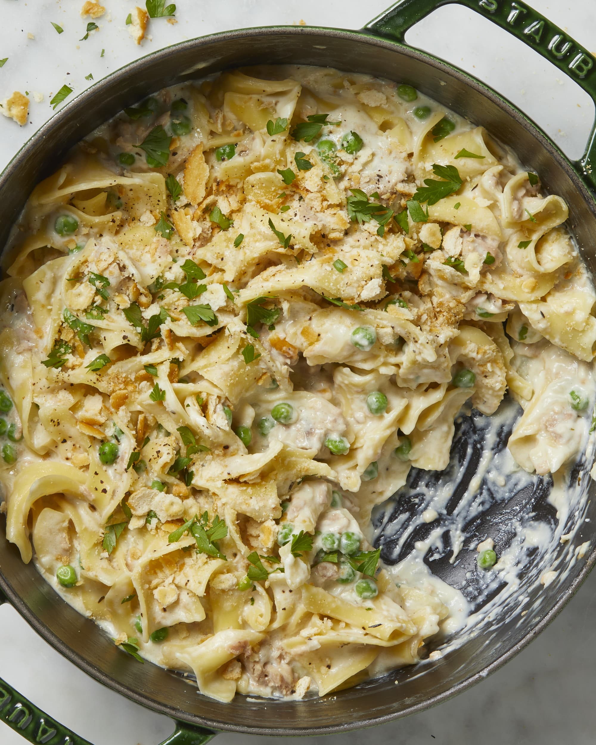 Easy Toon-A Casserole： A Classic Tuna Noodle Delight