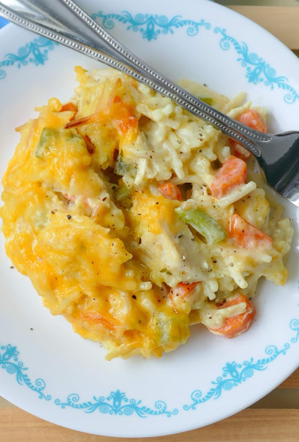 Delicious Chicken and Rice A Roni Casserole: A Simple One-Pot Meal