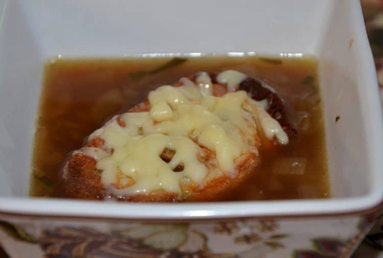 French Onion Soup with Prosecco and Champagne: A Deliciously Elegant Recipe