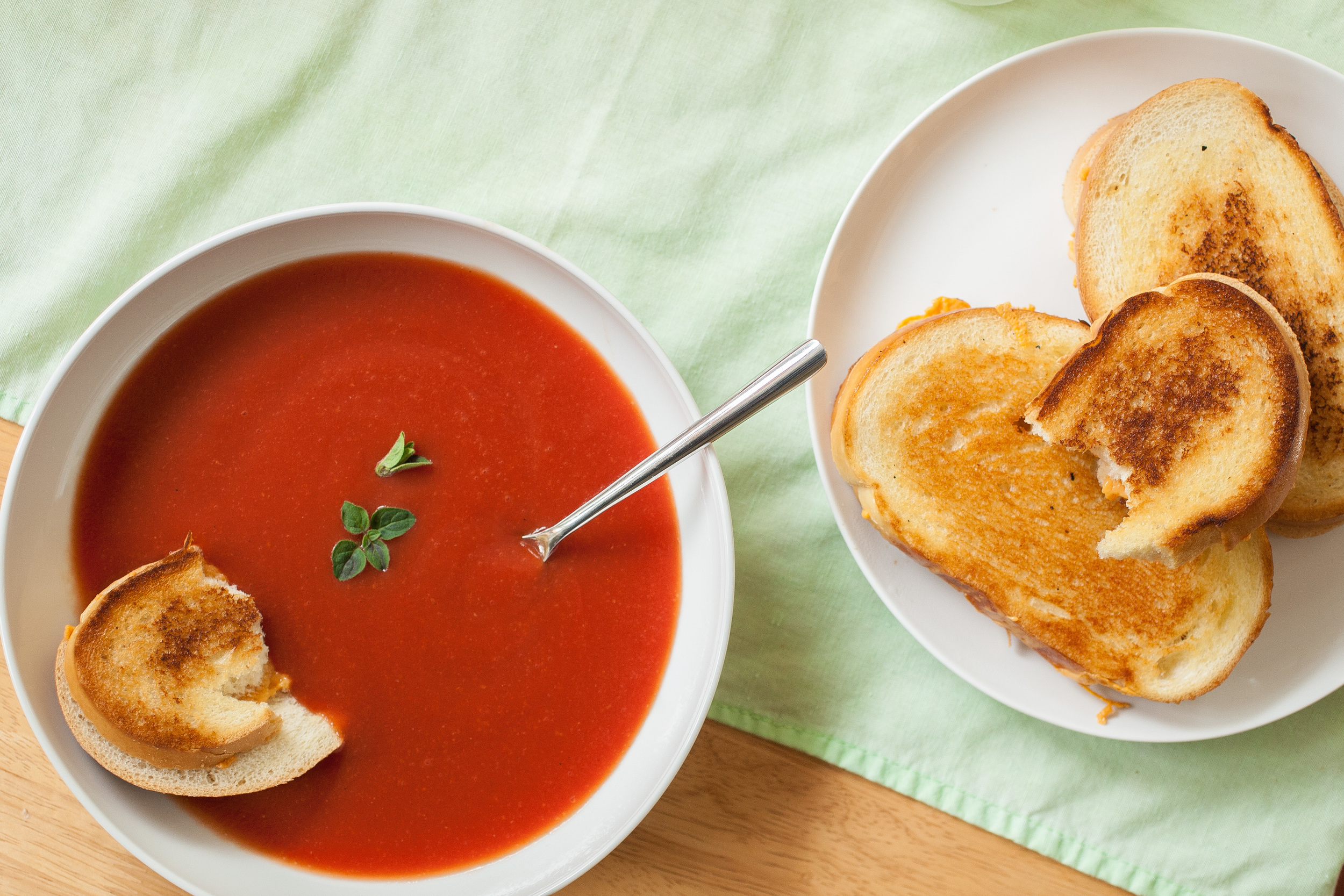 Easy Copycat Campbells Tomato Soup Recipe (No HFCS!)