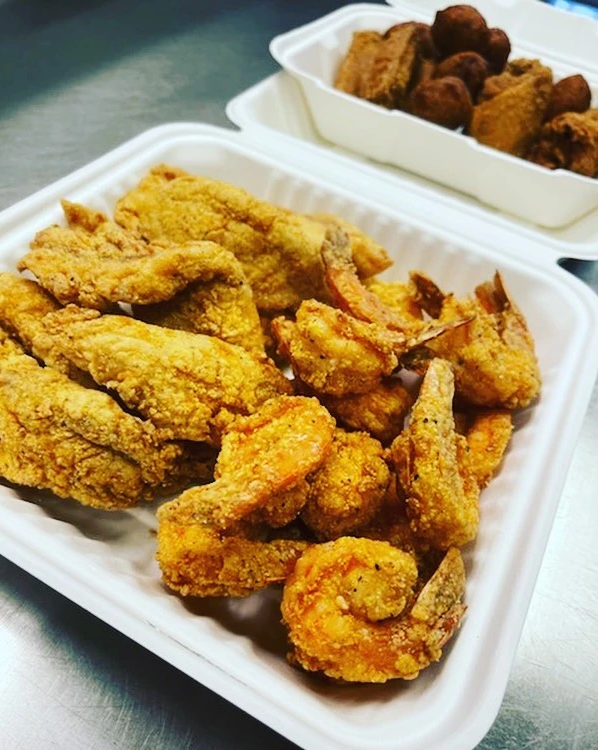 Discover Louisiana Fried Chicken and Seafood – Classic Cajun Favorites Delivered!