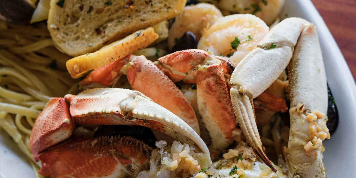 What to Serve with Crab Legs: Must-Try Side Dishes for an Unforgettable Feast