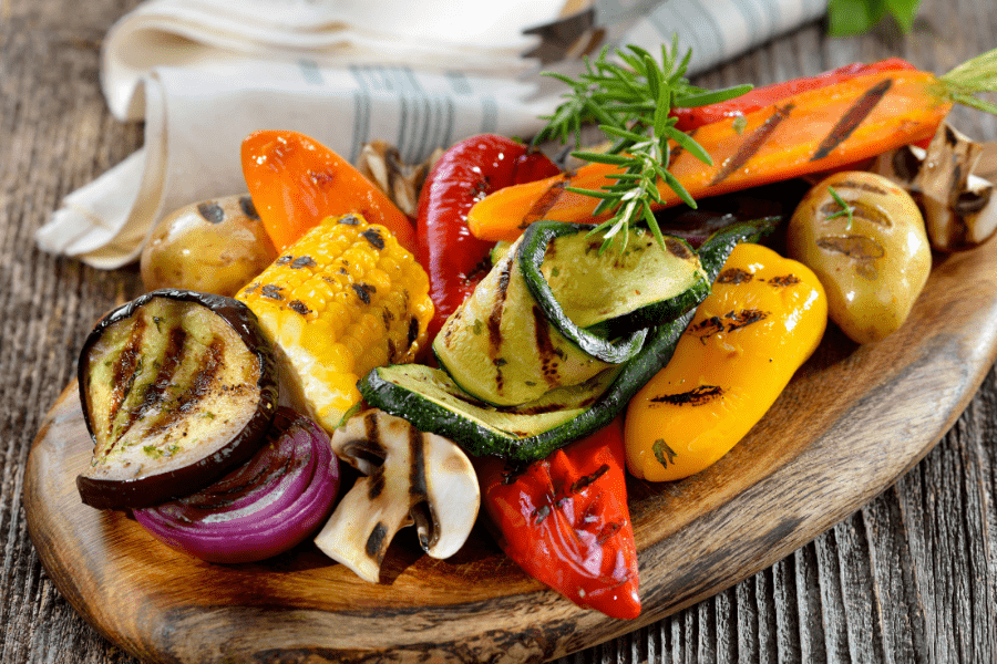 Delicious Side Dishes for Bratwurst: From Sauerkraut to Grilled Vegetables