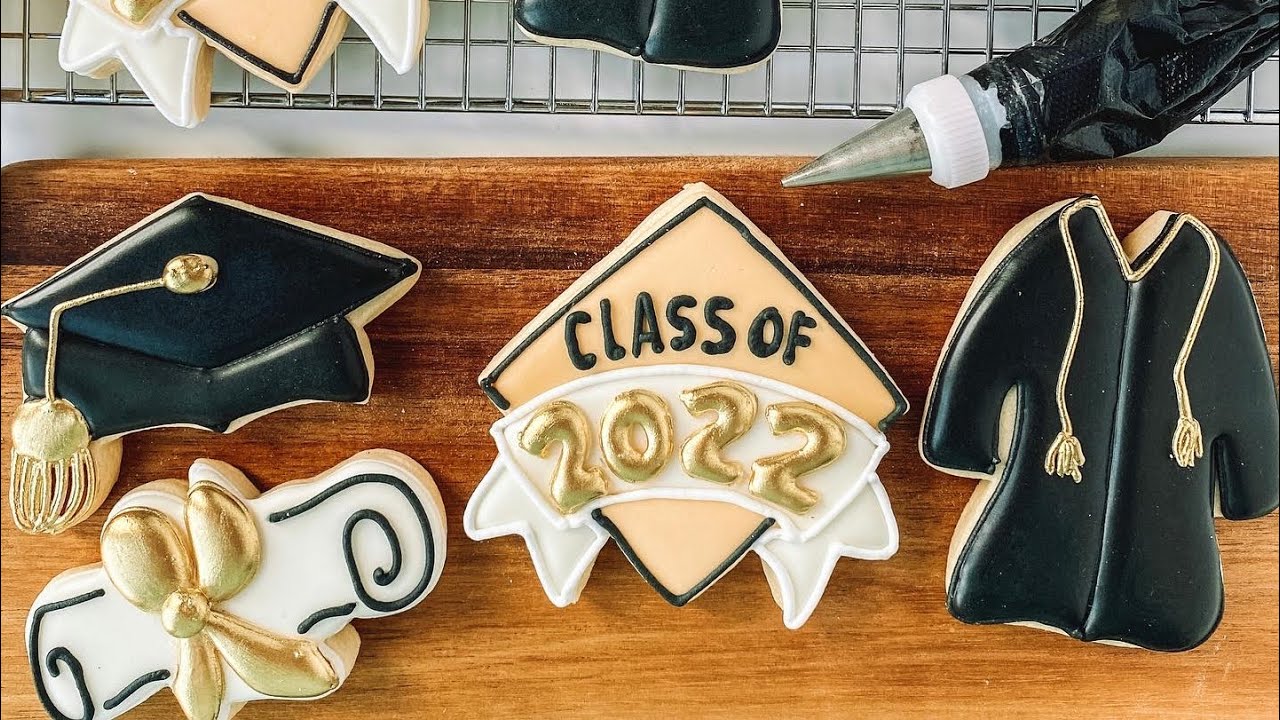 How to Make Perfect Graduation Cookies for a Sweet Ceremony