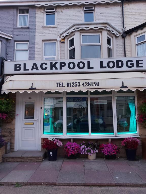 Breakfast On The Beach: Find Your Perfect Blackpool Lodge