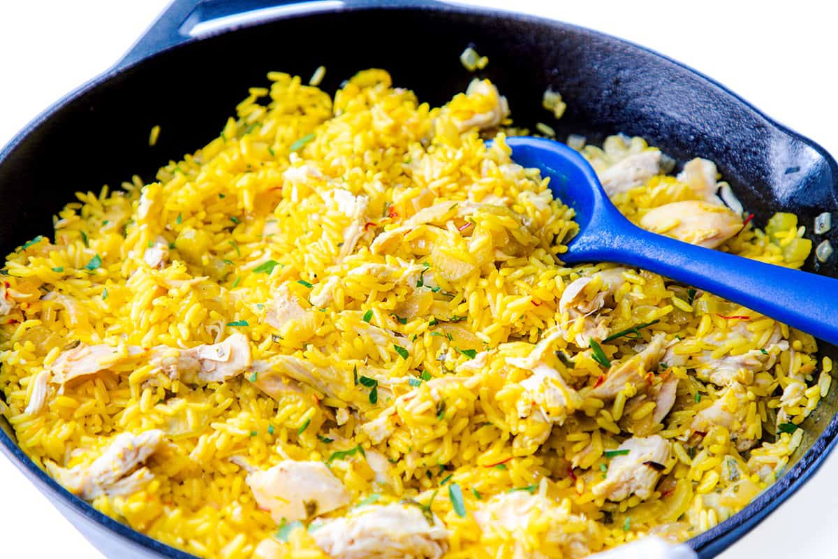 Cooking Chicken and Yellow Rice Recipe: Tips for Perfect Dish