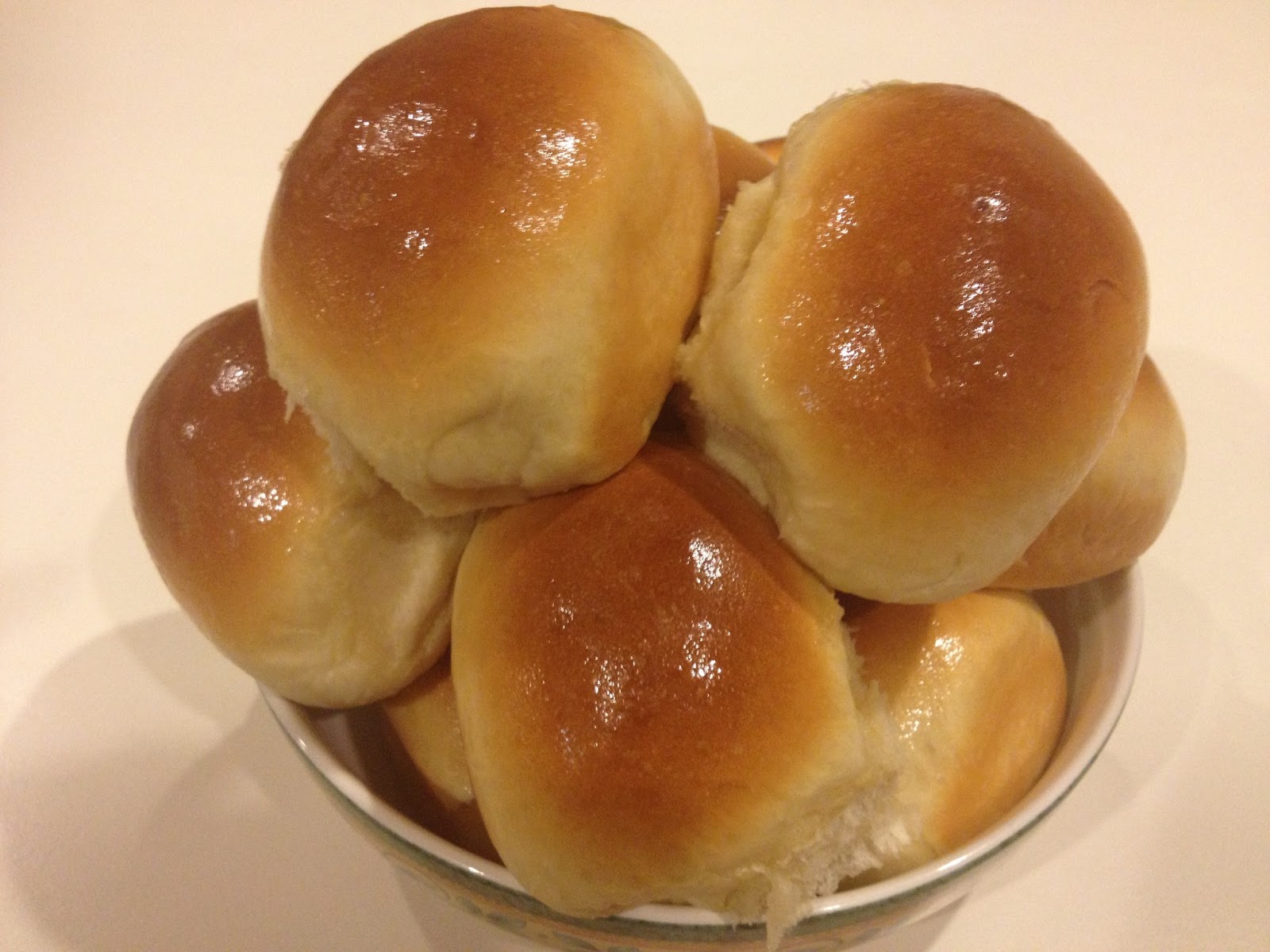 Golden Corral Rolls Copycat Recipe: Easy Baking at Home!