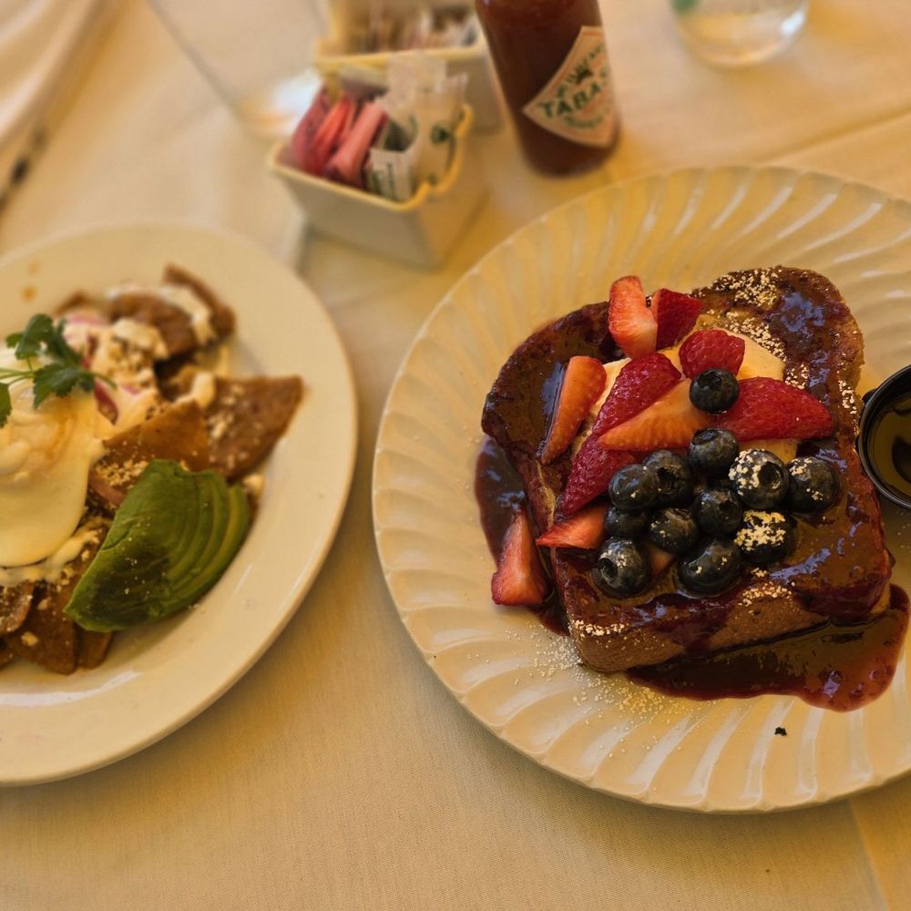 Breakfast Places in Long Beach: Check Out These Hidden Gems and Local Favorites!