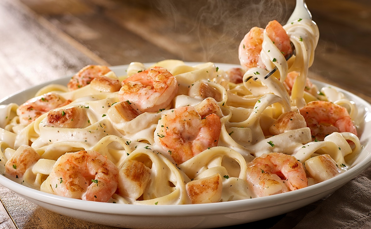 Seafood Alfredo at Olive Garden: A Taste of Italy You Cant Miss