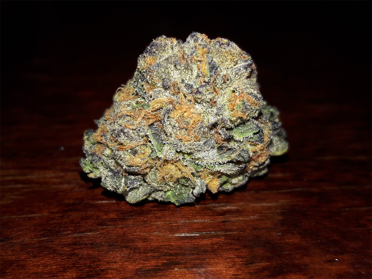 Pink Cookies Strain vs. Other Strains: Which One Is for You?