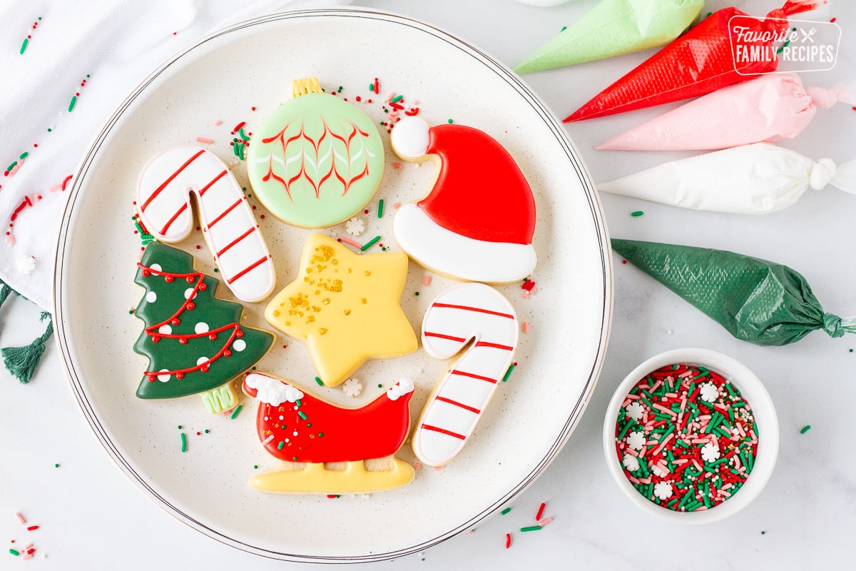 Best Cookies for Santa Plate: Fun and Festive Designs