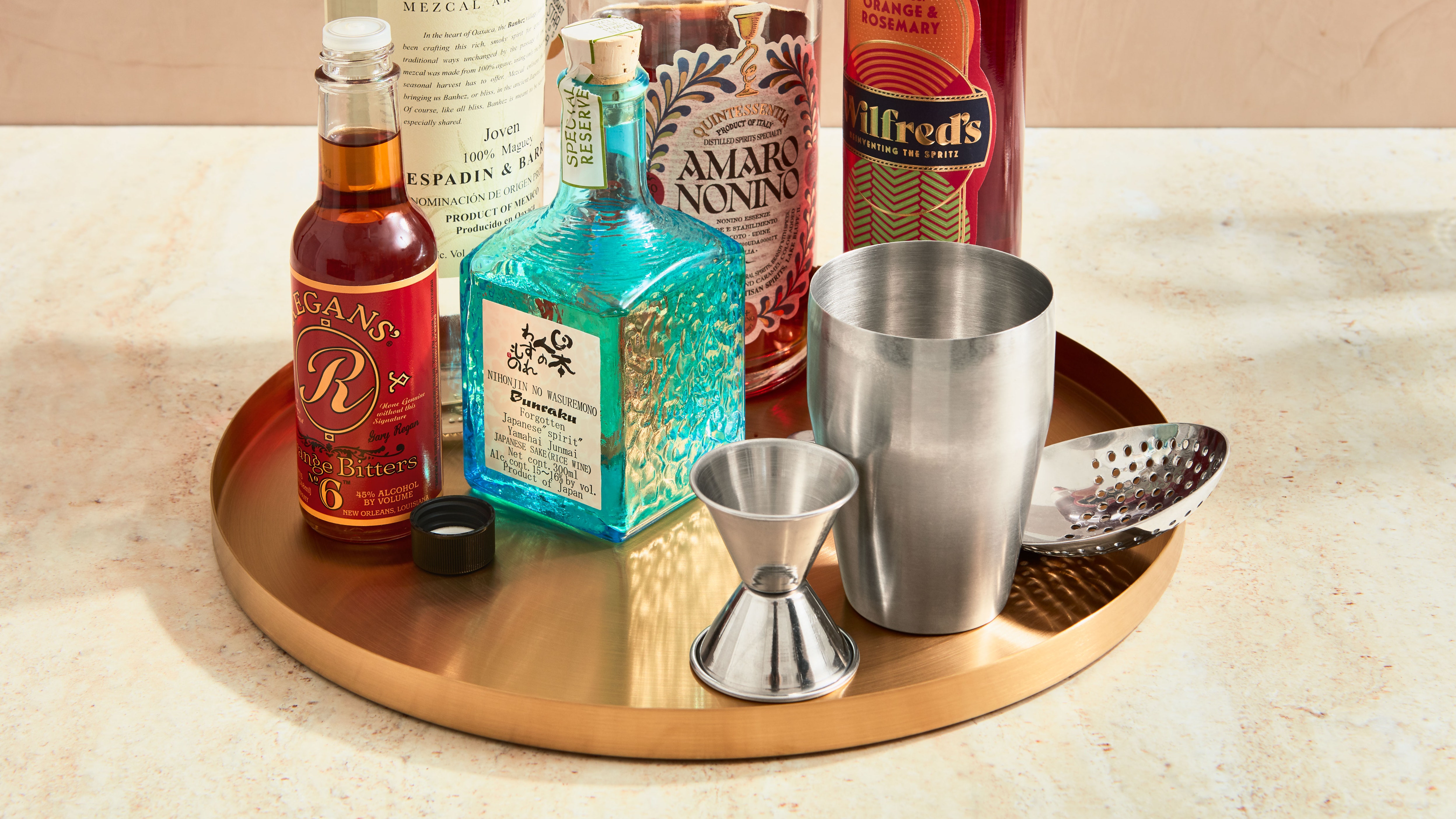 Whats the Best Beverage Tray? Top Picks and Reviews for Serving Drinks