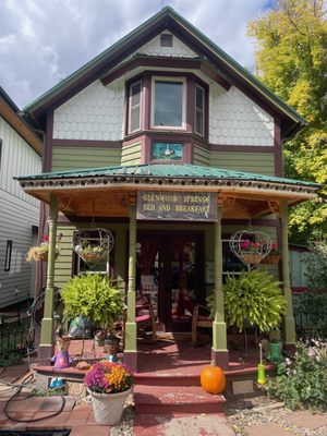 Glenwood Springs Bed and Breakfast: Your Perfect Vacation Guide!